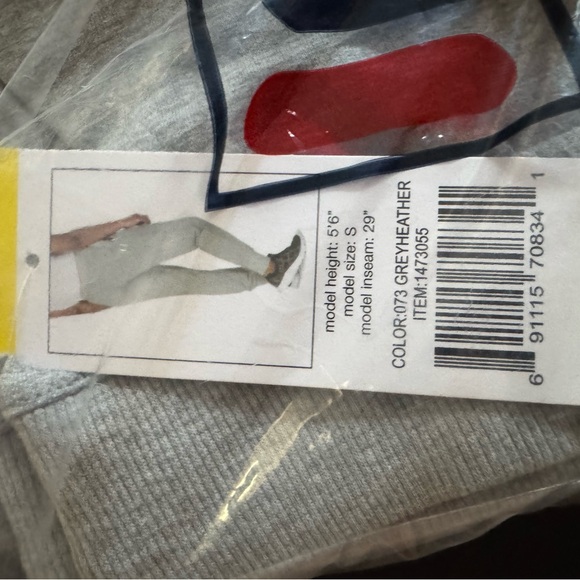 NWT Fila Women’s Black Jogger Pants - Picture 7 of 8